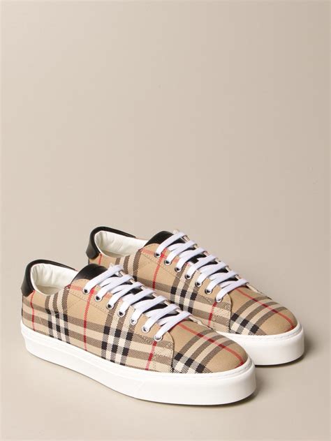 burberry canvas shoes|burberry shoes for men price.